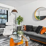 Modern Les One Bedroom
