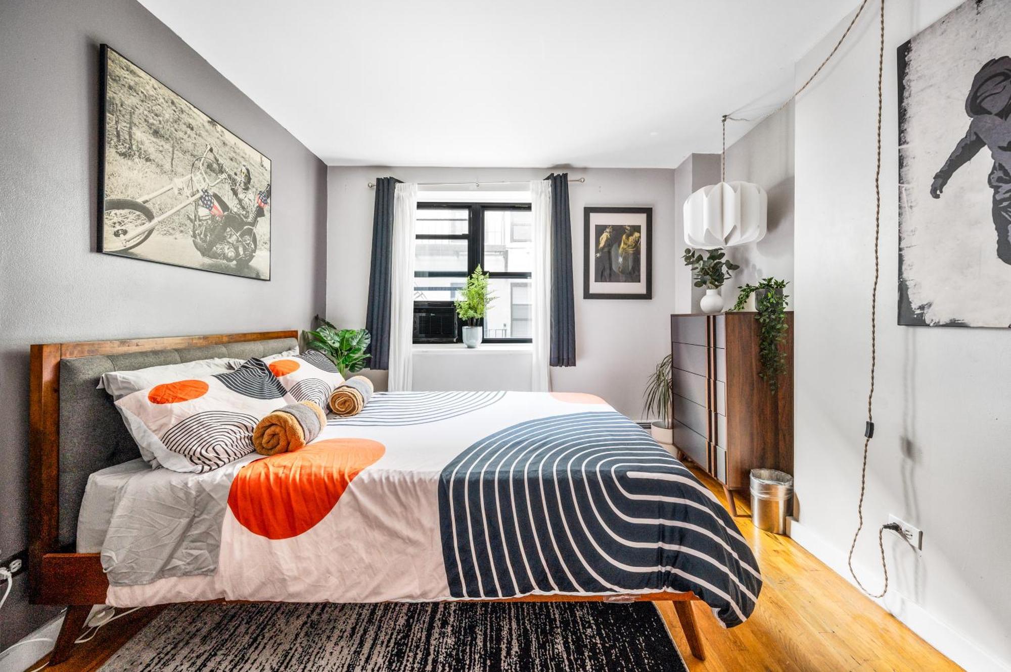 Modern Les One Bedroom * New York